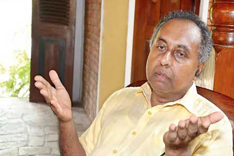 ආණ්ඩුවේ වැඩ හරියට බුදු සසුන බැබලේවා ගහගෙන දඩමස් ගෙනියන ලොරිය වගේ - සරත් විජේසූරිය