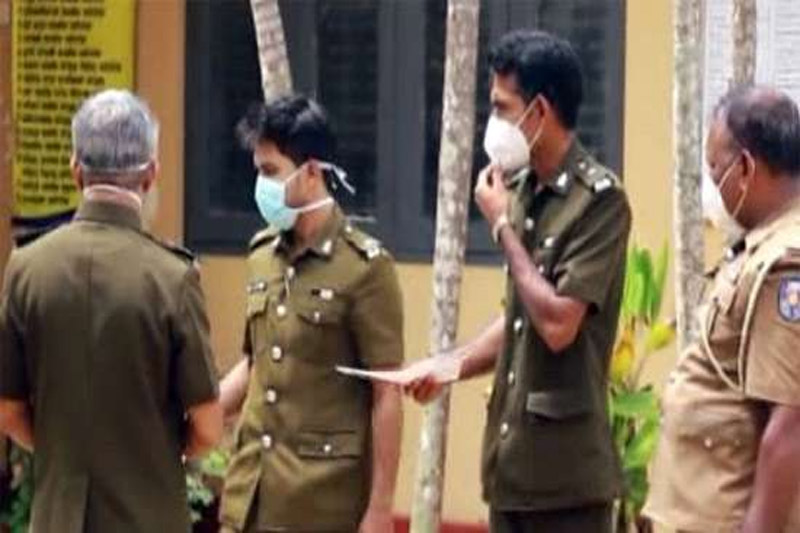 අවුරුදු කාලේ PHIලා වැඩට බහී