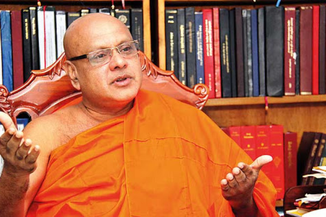 රජය ගැන ජනතාවට තිබූ විශ්වාසය දැන් සුන් වෙලා- කොටපිටියේ රාහුල හිමි අගමැතිගේ මූණටම පවසයි