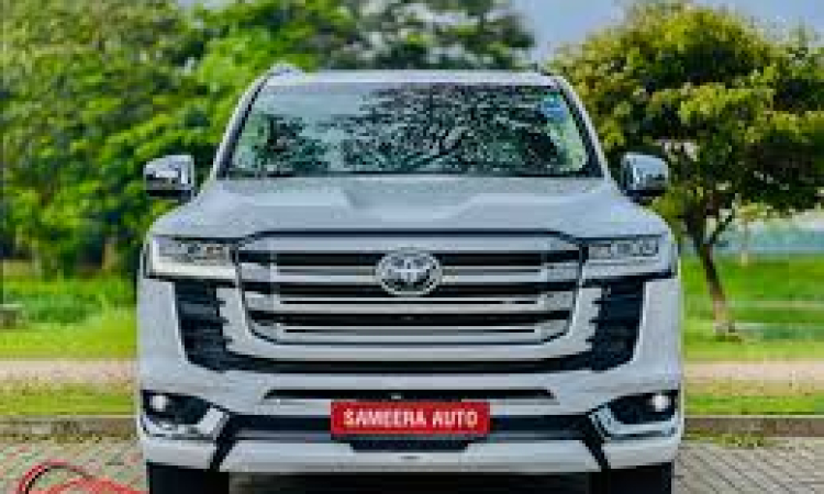 හිටපු ඇමැති රෝහිතගේ දුවයි බෑනයි ආගිය අතක් නෑ...  හොරෙන් ගෙන්වා එකලස් කළ වාහනයක් ජගත් විතානගේ පුත්‍රයාට විකුණලා වලානෙන් කළුතර පීරයි