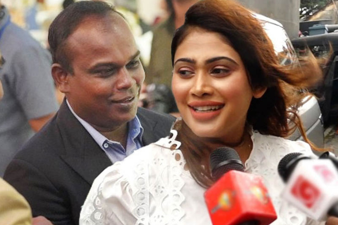 පියුමි හංසමාලි සහ අවුරා ලංකා තාඹුගලගෙන් කෝටි 48ක බදු පොල්ලක් !!!  දේශීය ආදායම් දෙපාර්තමේන්තුවෙන් මහාධිකරණයේ අධි චෝදනා ගොනු කරයි