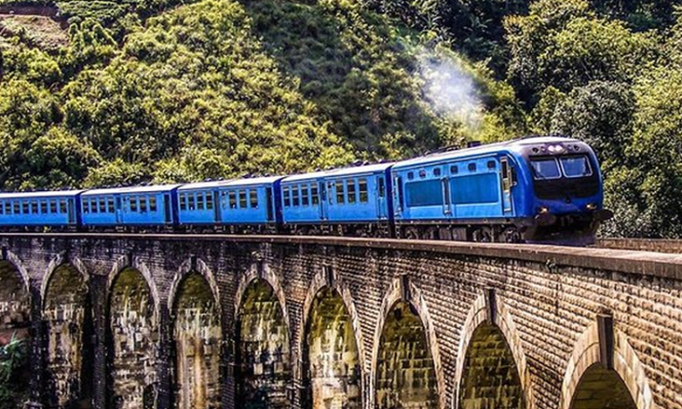 කොළඹ සිට බදුල්ල දක්වා ‘Ella Weekend Express’ නමින් නව සුඛෝපභෝගී දුම්රියක්