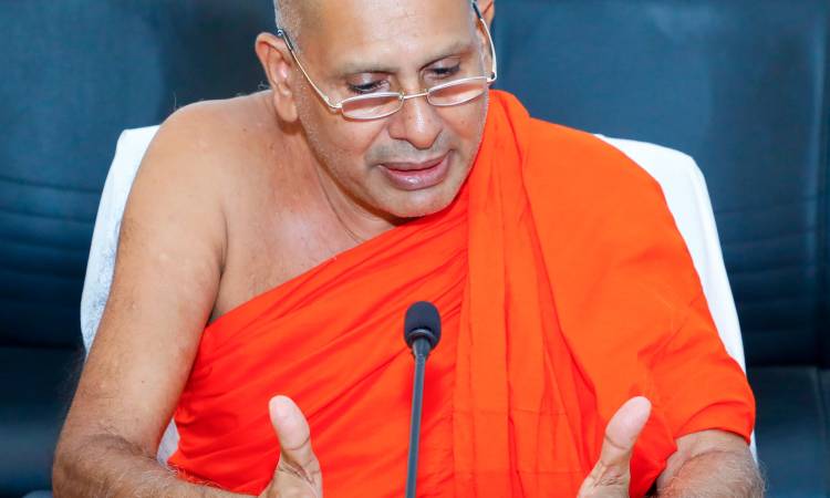 විදුලි බල මණ්ඩලය විකිනීමට එරෙහිව බත්තරමුල්ලේ සාදුත් සජිත්ව හම්බවෙන්න එයි