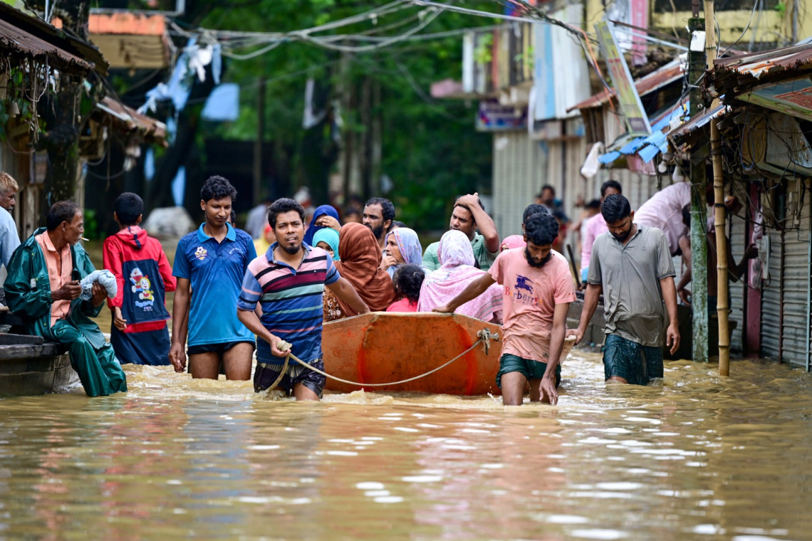 පකිස්තානයට ගංවතුර | 300කට අධික සංඛ්‍යාවක් මරුට