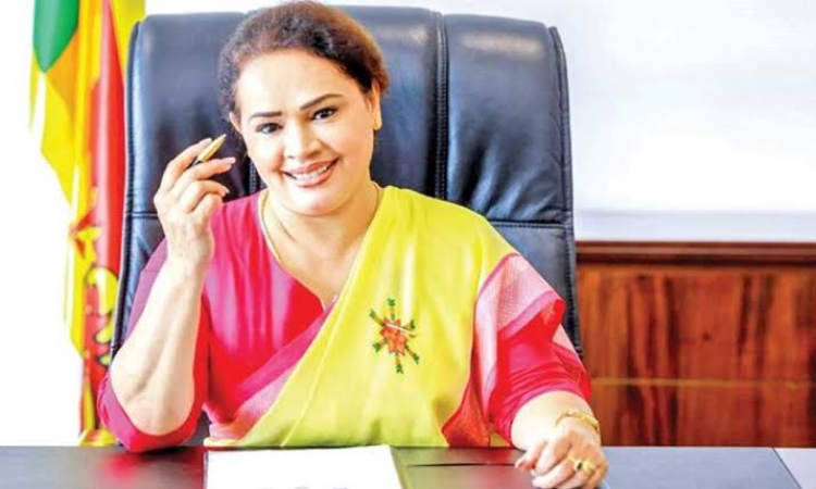 මට හරි සතුටුයි: අද ආණ්ඩුව යන්නේ මගේ පාරේ --ඩයනා