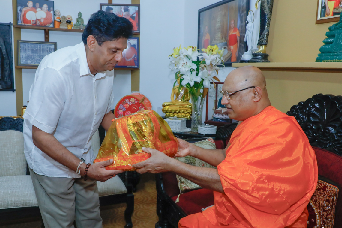 ජනතාවගේ ගැටලුවලට විසඳුම් සපයන එකමුතුවකට සූදානම් --විපක්ෂනායක සජිත් කියයි !