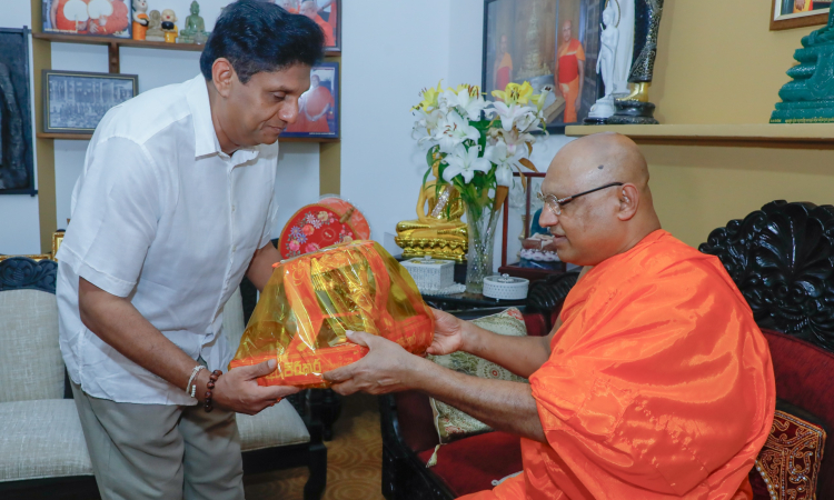 ජනතාවගේ ගැටලුවලට විසඳුම් සපයන එකමුතුවකට සූදානම් --විපක්ෂනායක සජිත් කියයි !
