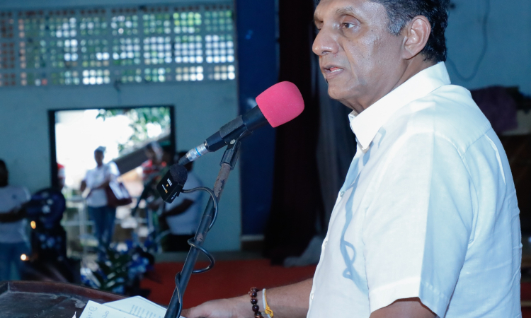 වැලි­ගම සභාවේ සභා­ප­තිට ආර­ක්ෂාව නොදීමේ වග­කීම ආණ්ඩුව භාර­ගත යුතුයි  -සජිත් 