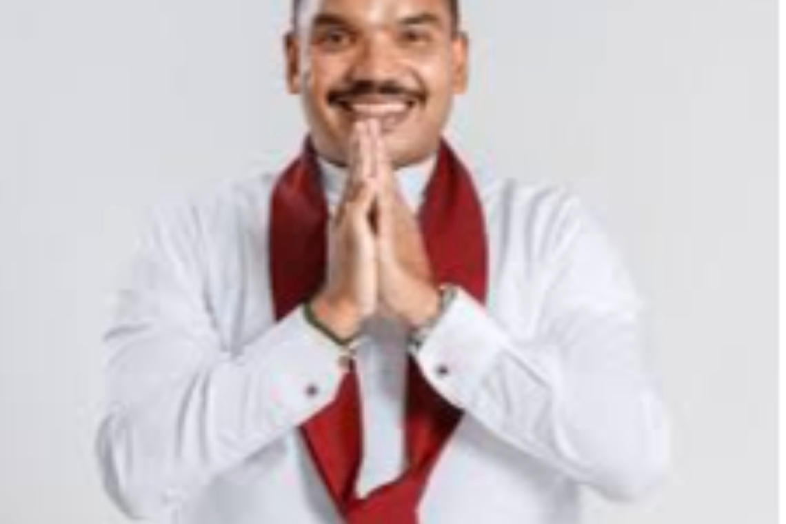 රණවිරුවට රණවිරුවා කියන්න ජනාධිපතිටයි ආණ්ඩුවටයි කොන්දක් නෑ- නාමල් රාජපක්ෂ