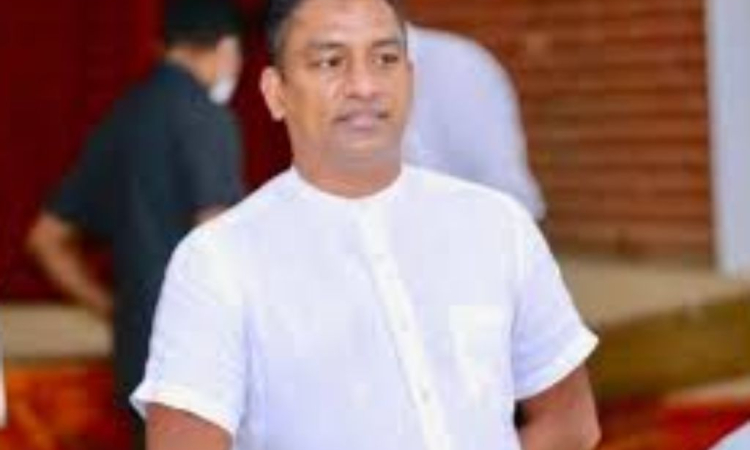 තිසකුට්ටිගේ ක්‍රියාකලාපය ගැන කලකිරී පොහොට්ටුවේ මන්ත්‍රී හිමිනමක් පක්ෂය අත්හරී