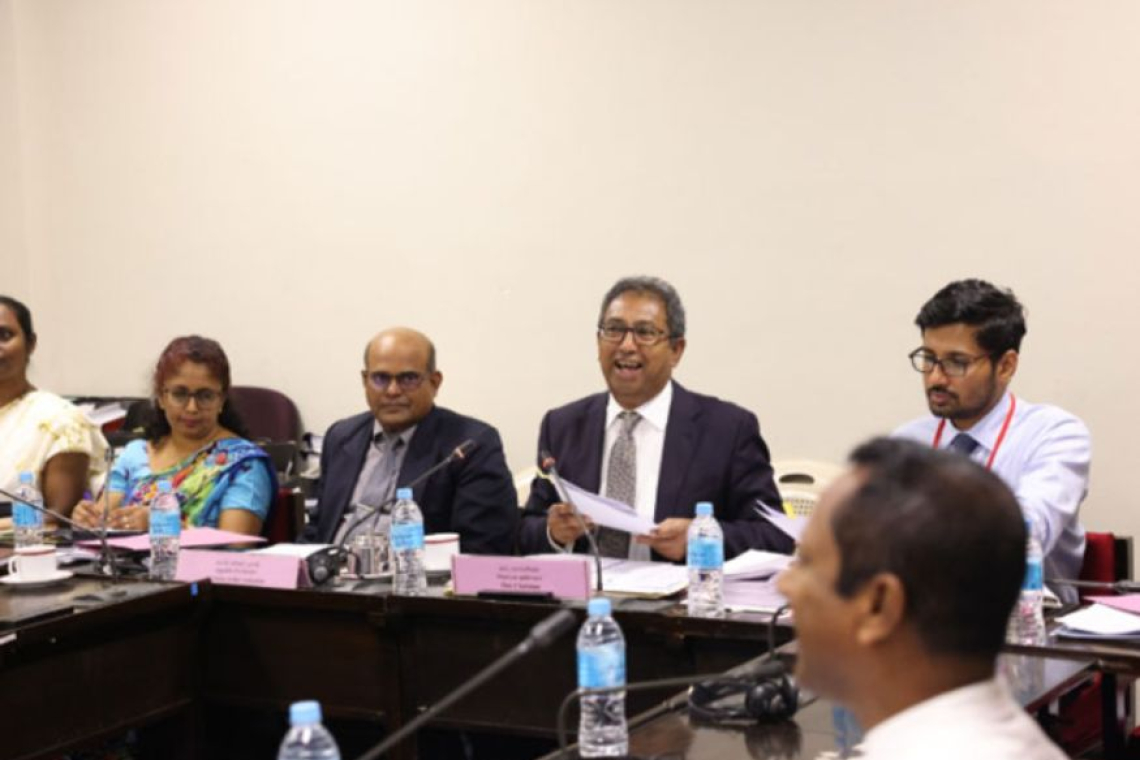 ක්ෂුද්‍රමුල්‍ය හා ණය නියාමන අධිකාරිය පනත් කෙටුම්පතට  රජයේ මුදල් පිළිබඳ කාරක සභාවේ අනුමතිය