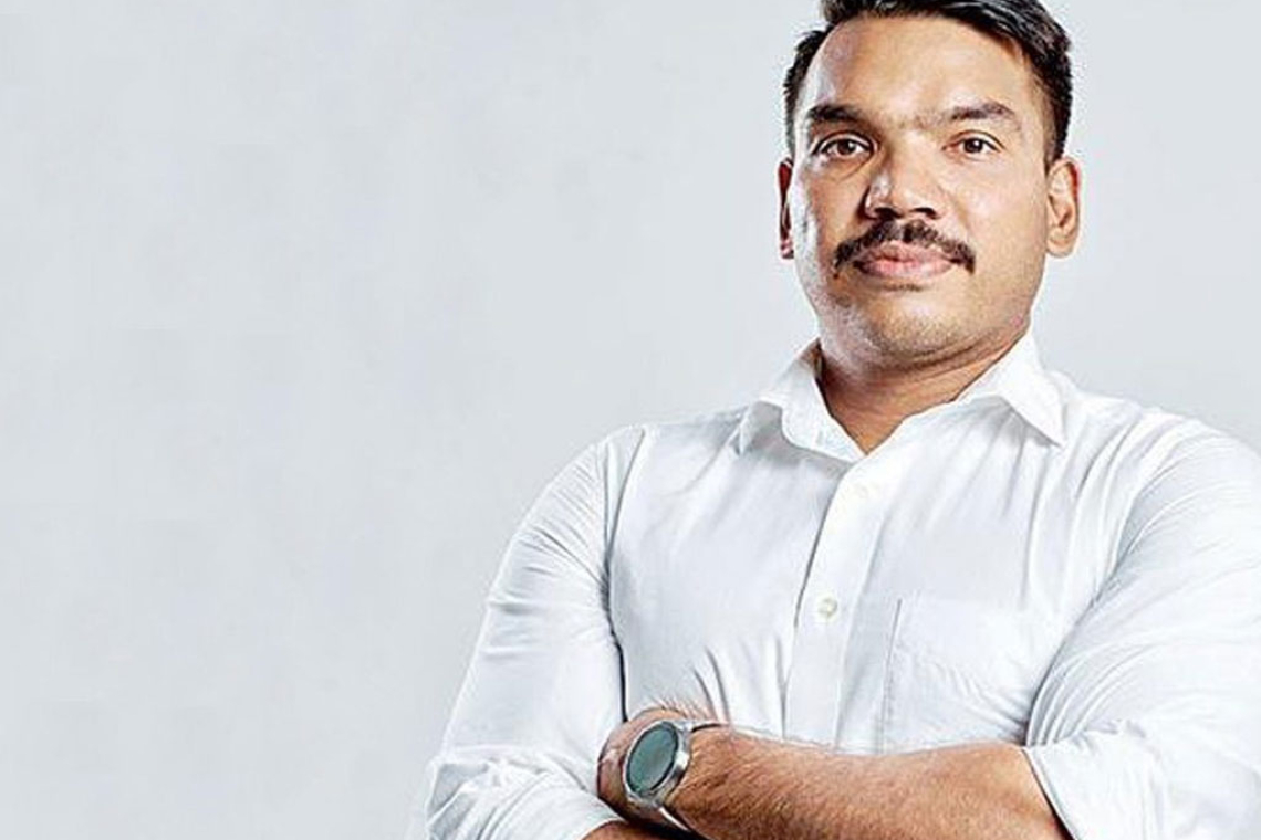 මහන්තත්තකම පැත්තක තියලා ජනතාවට වෘත්තිකයින්ට සවන් දෙන්න - නාමල් රාජපක්ෂ