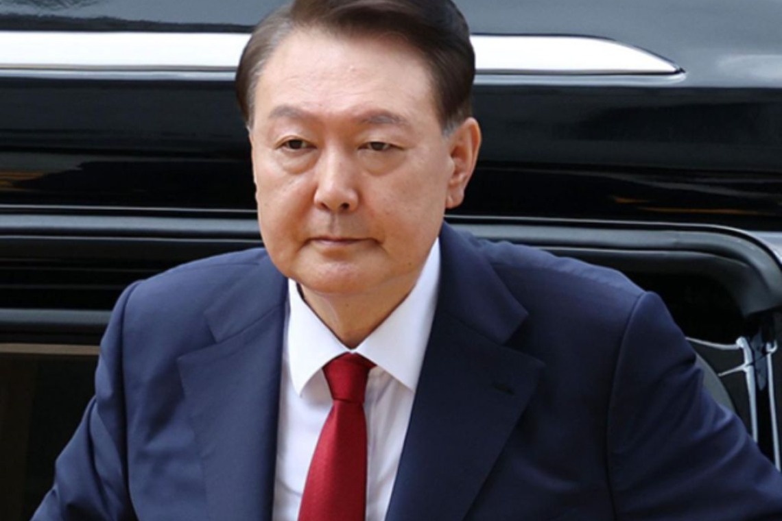 දකුණු කොරියාවේ හිටපු ජනාධිපති යූන් සුක් යෝල්ට ජීවිතාන්තය දක්වා සිරදඬුවම් 