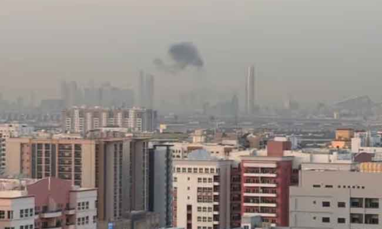 ඩුබායි ගුවන්තොටුපොළට ඉහළින් පිපිරීමක්