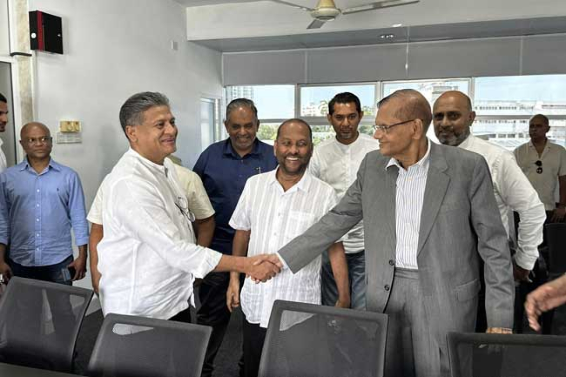 විපක්ෂයේ මහජන හඬ හදිසියේම දිලිත් හමුවෙයි