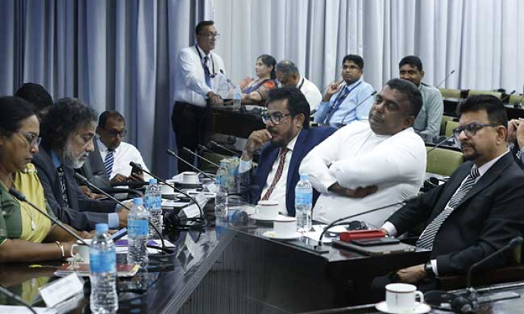 පාර්ලිමේන්තු මන්ත්‍රීවරුන්ට සයිබර් ආරක්ෂාව ගැන දැනුම්වත් කිරීමේ වැඩසටහනක්