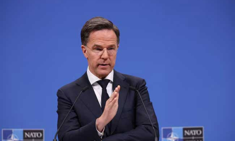 ට්‍රම්ප්ගේ දැඩි විවේචන මධ්‍යයේ නේටෝ මහලේකම්වරයා හදිසියේම වොෂින්ටනයට