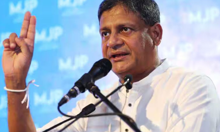 අපි ආයෙත් දිලිත්ට අහුවෙමු ද...?