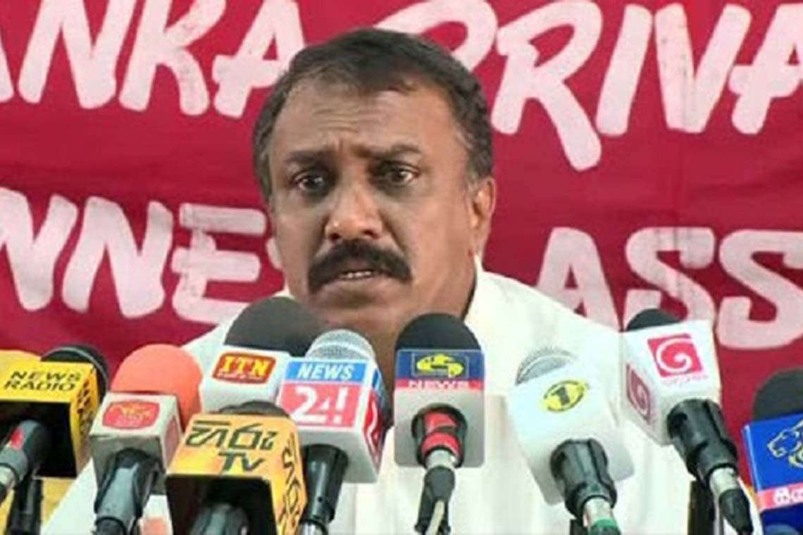 හුණ්ඩු රටේ, හුණ්ඩු පාරවල්වල අපේ බස් දුවන්නෙත් කොච්චර අමාරුවෙන්ද - ගැමුණු