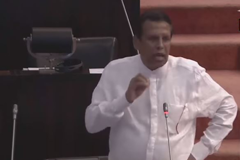 ලොක්කා නග්ගන්න අපිට ගහන්න එපා - මෛත්‍රීගෙන් මහින්දානන්දට තරවටුවක් (VIDEO)