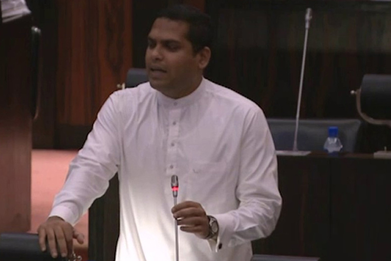 ගෝල්ෆේස් අරගලය හා මන්ත්‍රීවරු සම්බන්ධ කරන්න හරින් ගෙන් ඉල්ලීමක් (VIDEO)